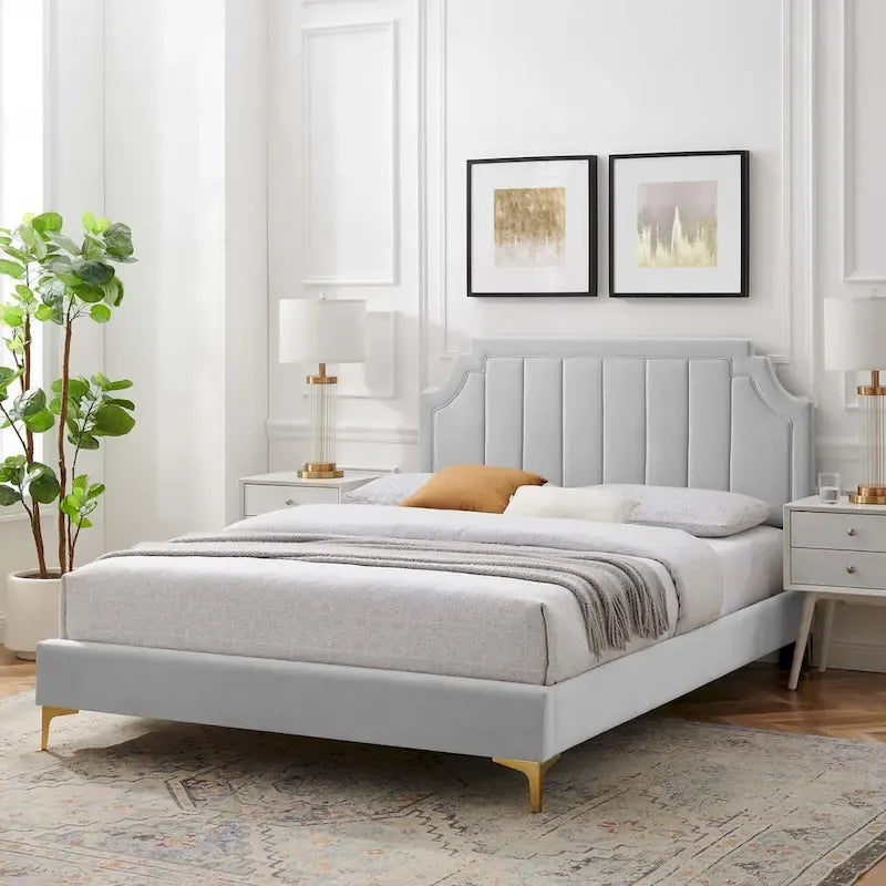 Lit plateforme simple capitonné en velours