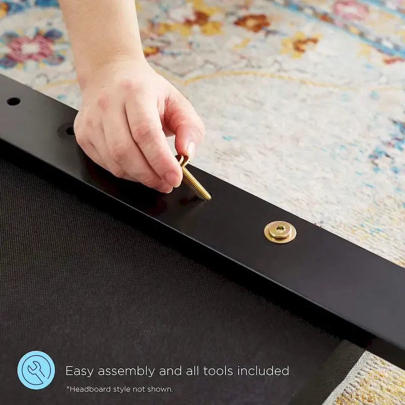 Lit plateforme simple capitonné en velours
